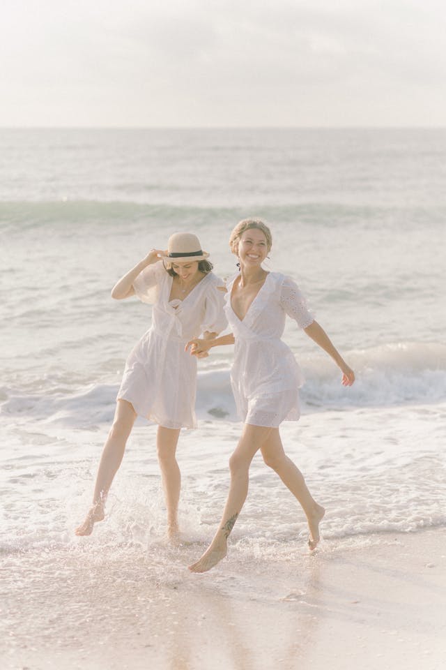 Midi Dresses: Your Ultimate Guide to Style and Comfort